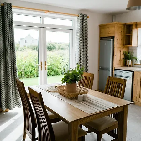 Modern Self Catering Apartment, Miltown Malbay Milltown Malbay Extérieur photo